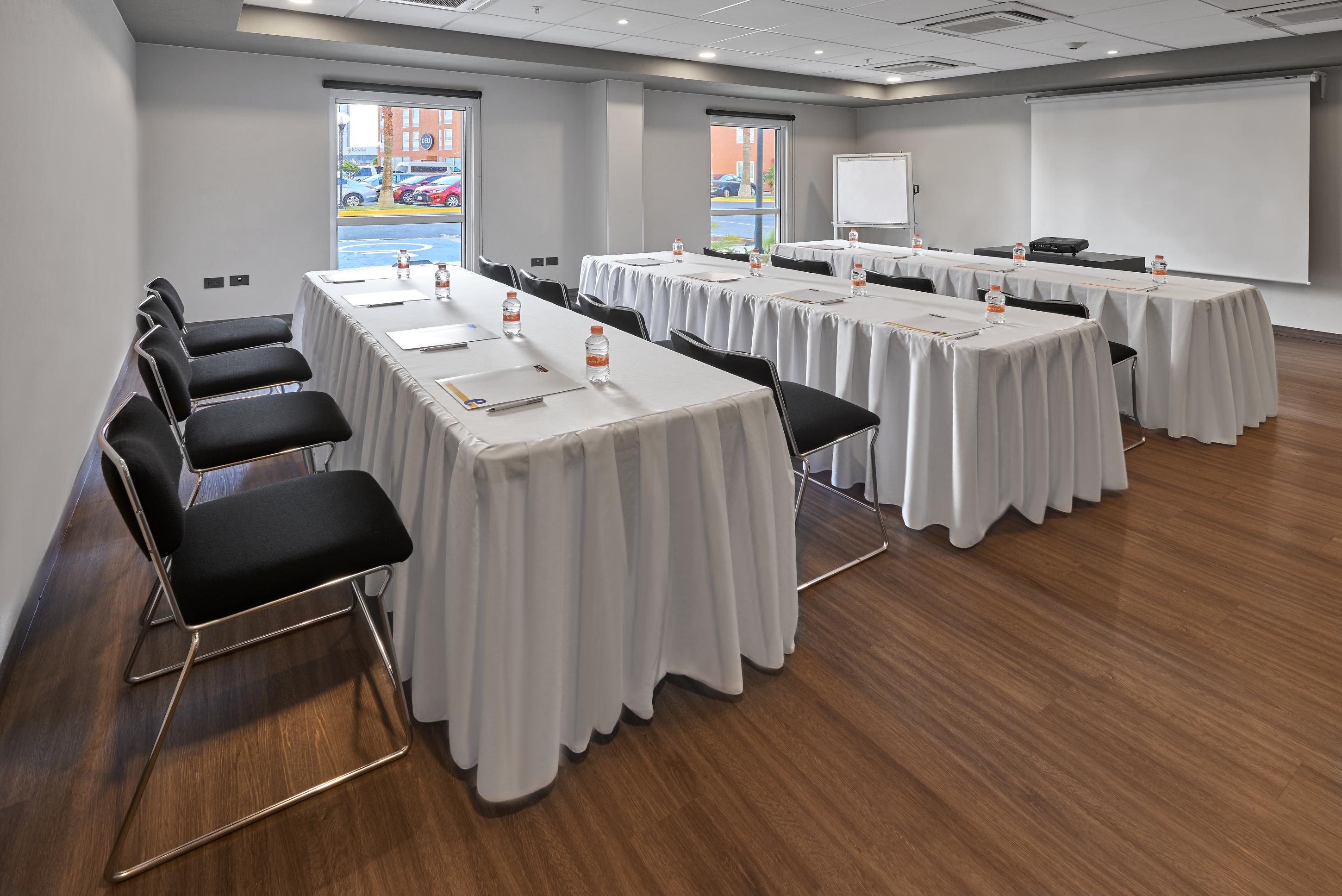 City Express Junior By Marriott Tijuana Otay Extérieur photo