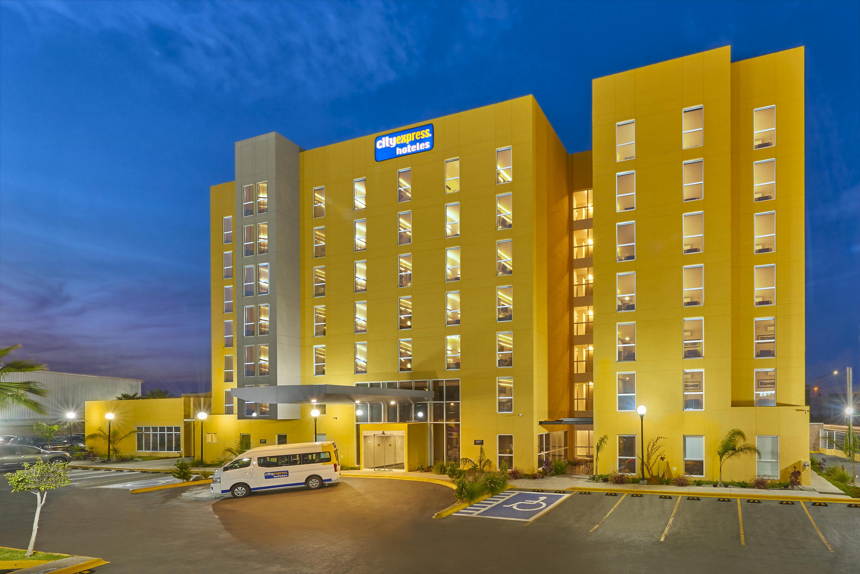 City Express Junior By Marriott Tijuana Otay Extérieur photo