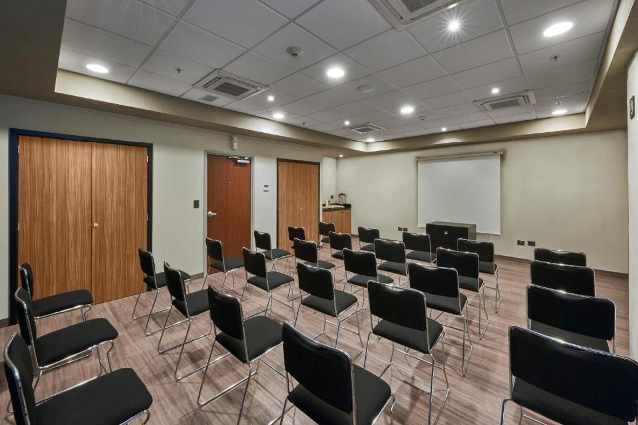 City Express Junior By Marriott Tijuana Otay Extérieur photo