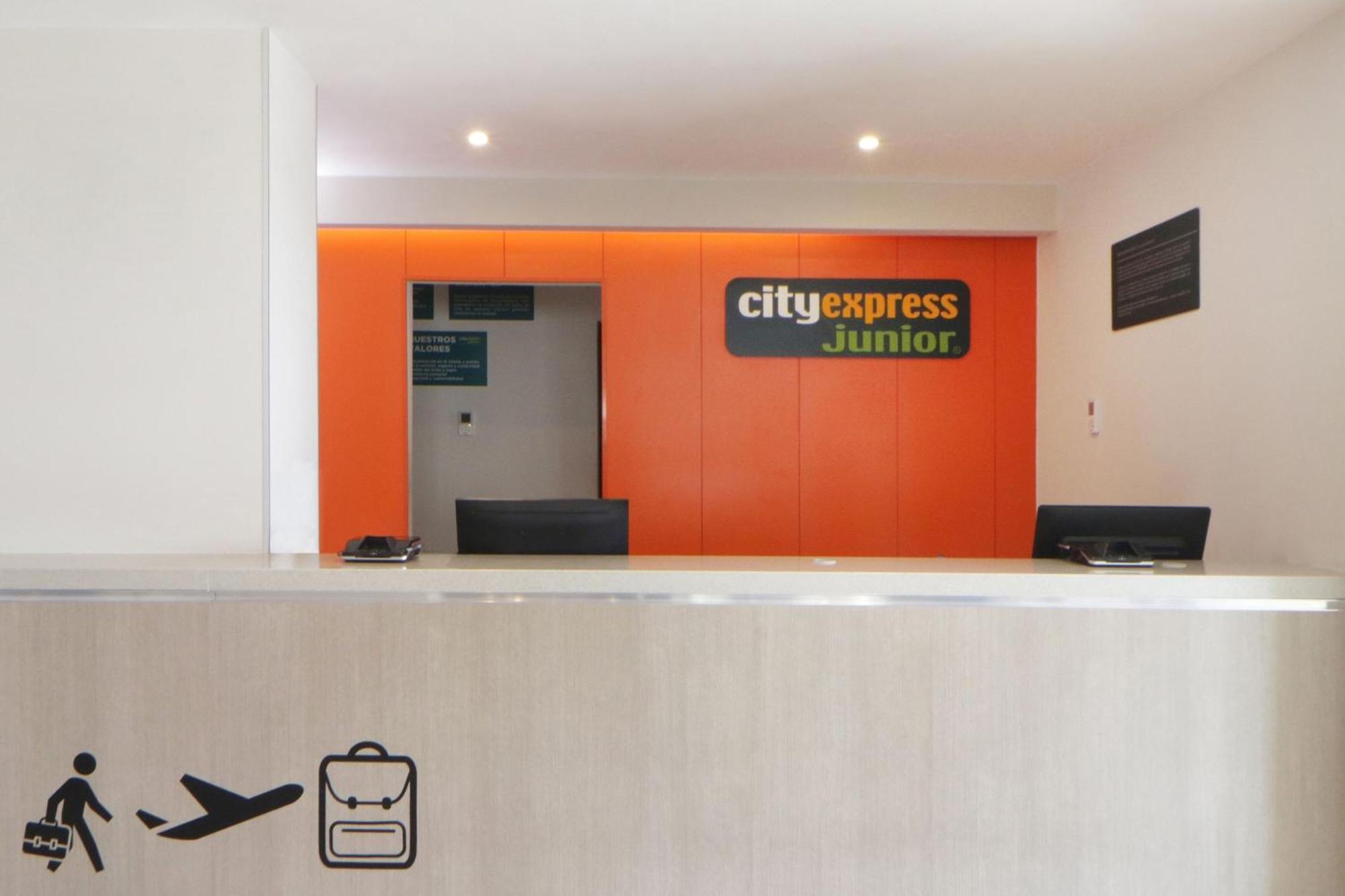 City Express Junior By Marriott Tijuana Otay Extérieur photo