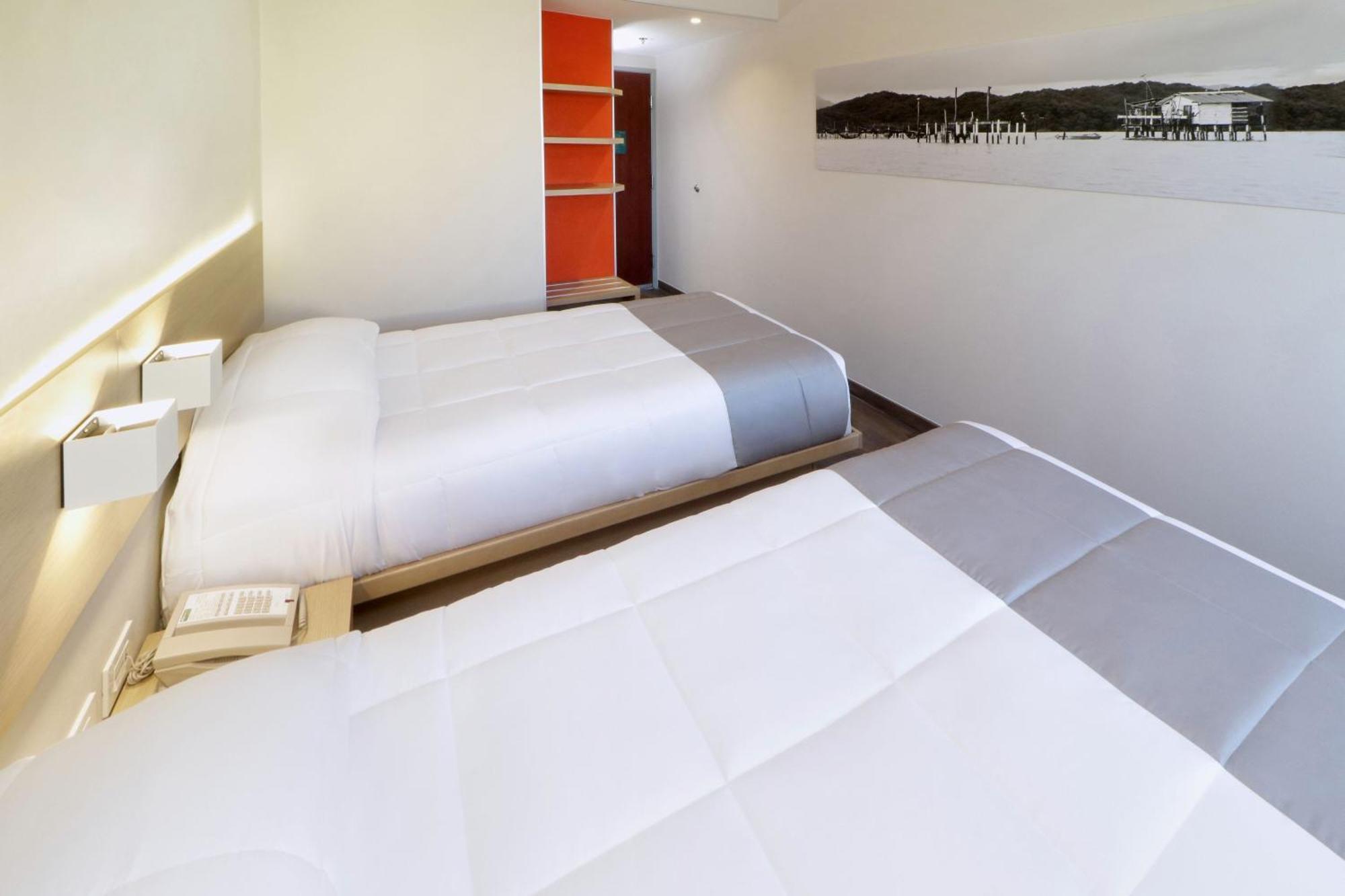 City Express Junior By Marriott Tijuana Otay Extérieur photo