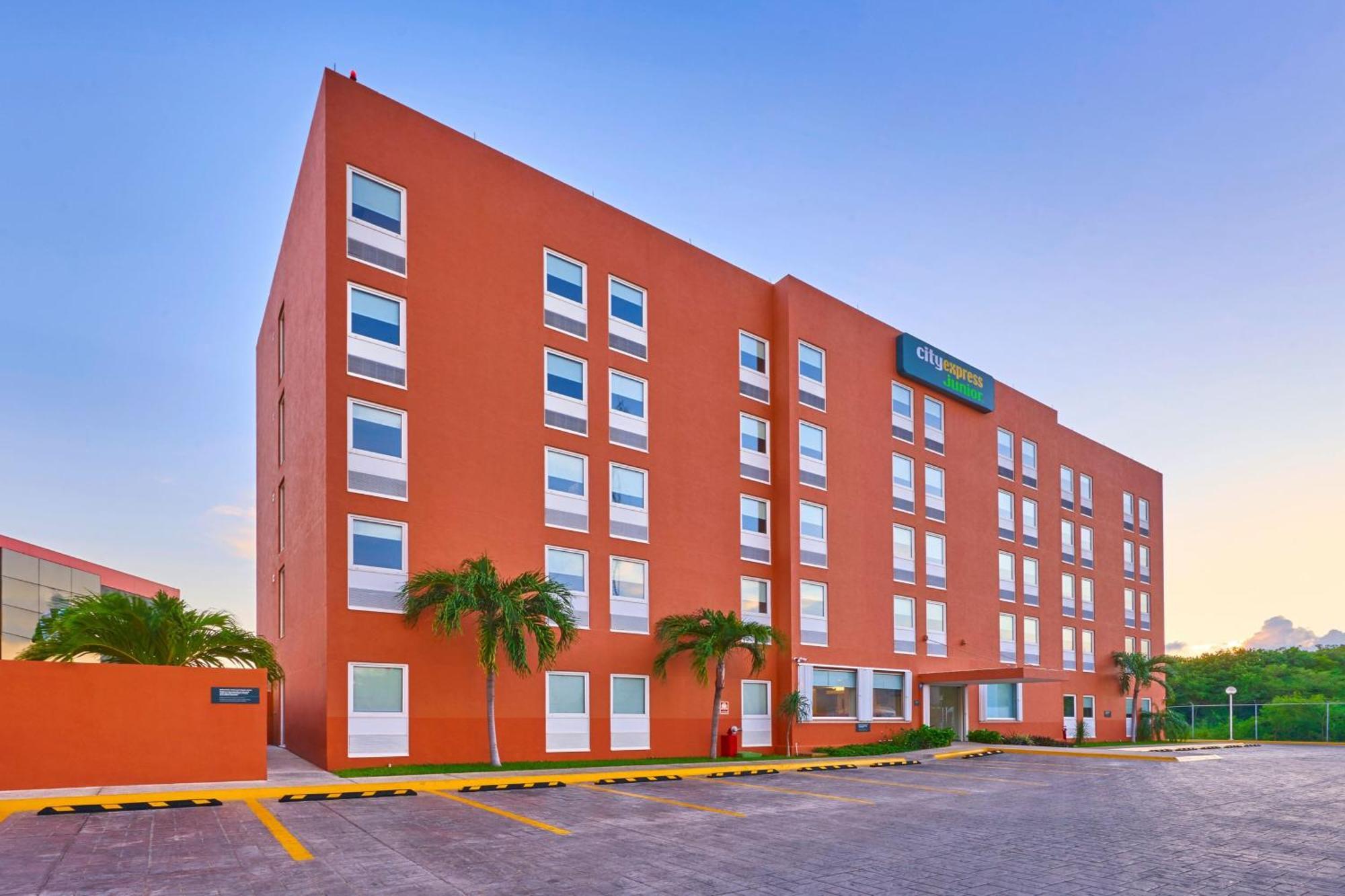 City Express Junior By Marriott Tijuana Otay Extérieur photo